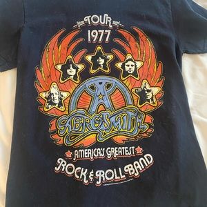 Aerosmith graphic tee, medium